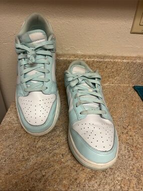 Nike Men's Low-Top Athletic Sneakers in White and Light Aqua